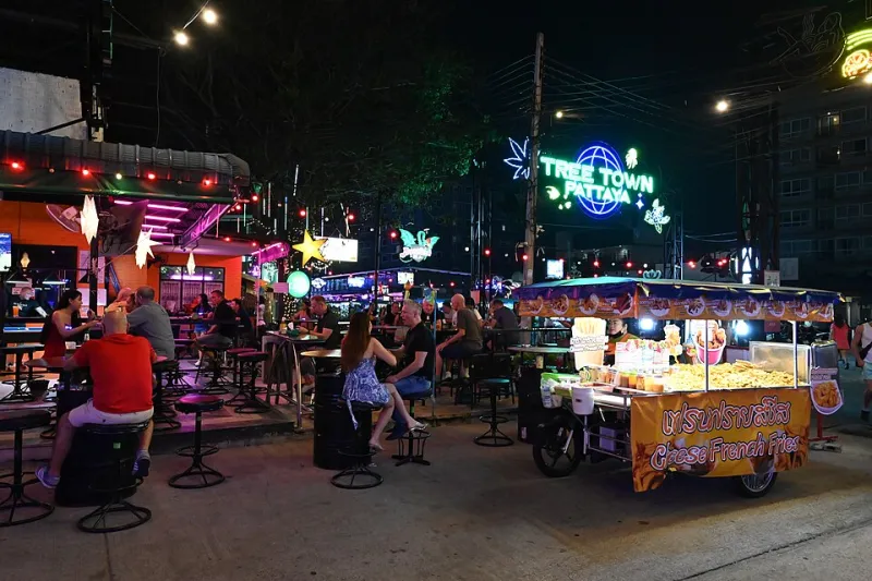 Rolling Flavors: The Street Vendors Quietly Shaping Phoenix's Food Identity